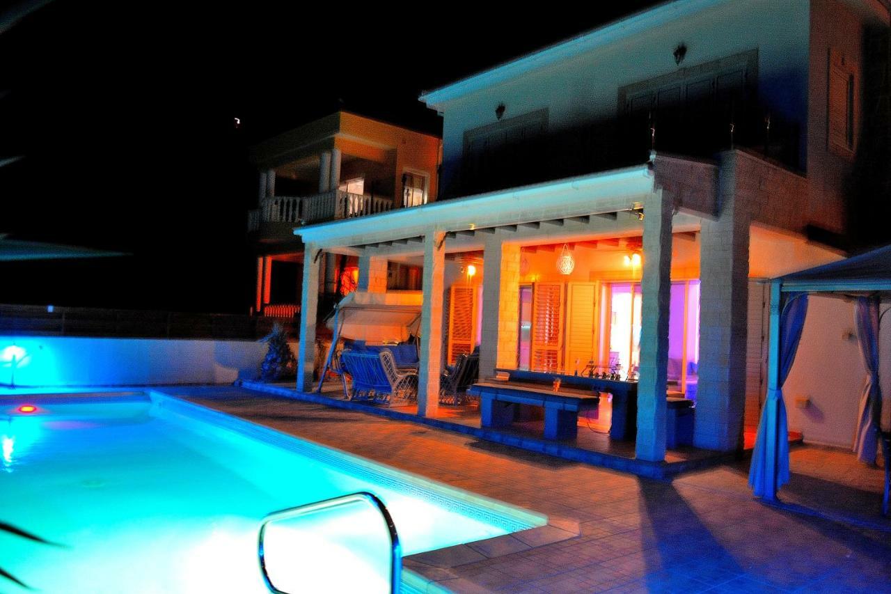 Villa Ocean Breeze Peyia Luaran gambar