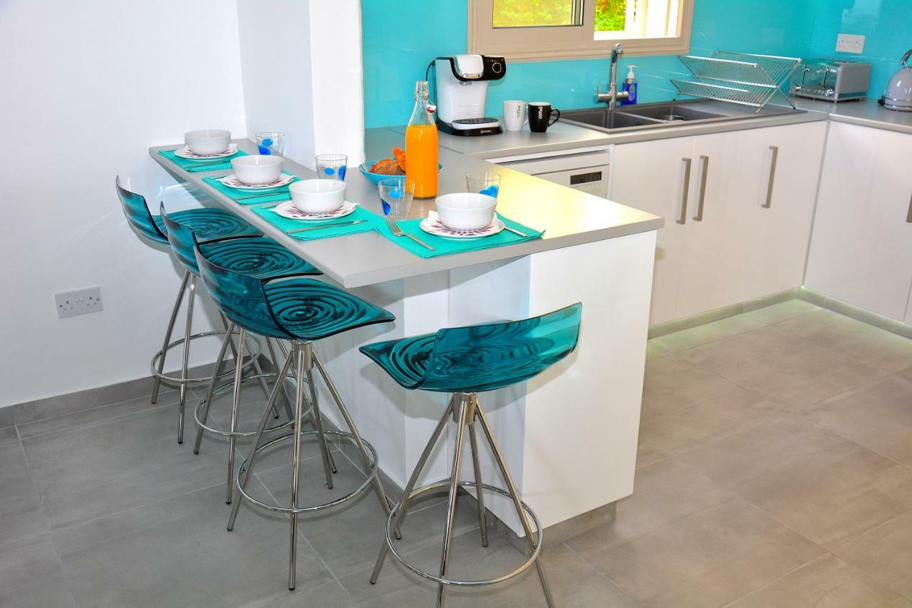 Villa Ocean Breeze Peyia Luaran gambar